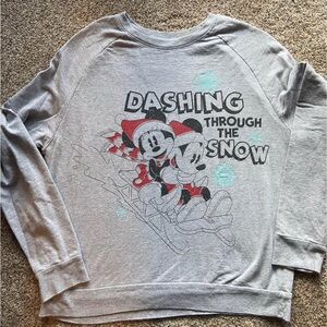 Disney Christmas Women's Sweater size large